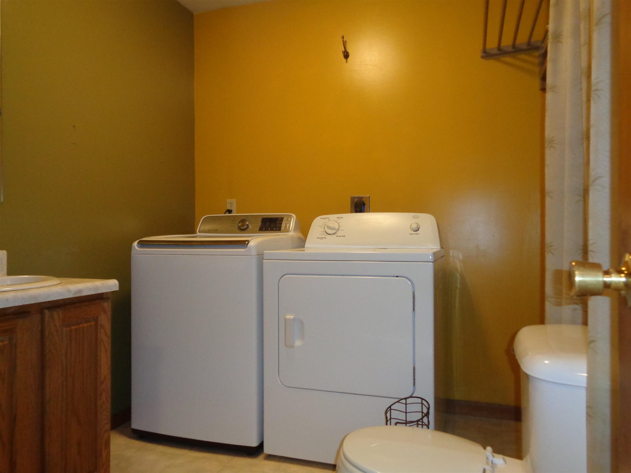 8790 North Meridian Road Huntington, IN 46750 - Photo 9 of 21 Gallery Image 9