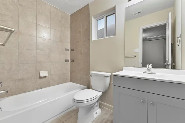 $1,990 | 1812 Don Alejandro, Houston, TX 77091