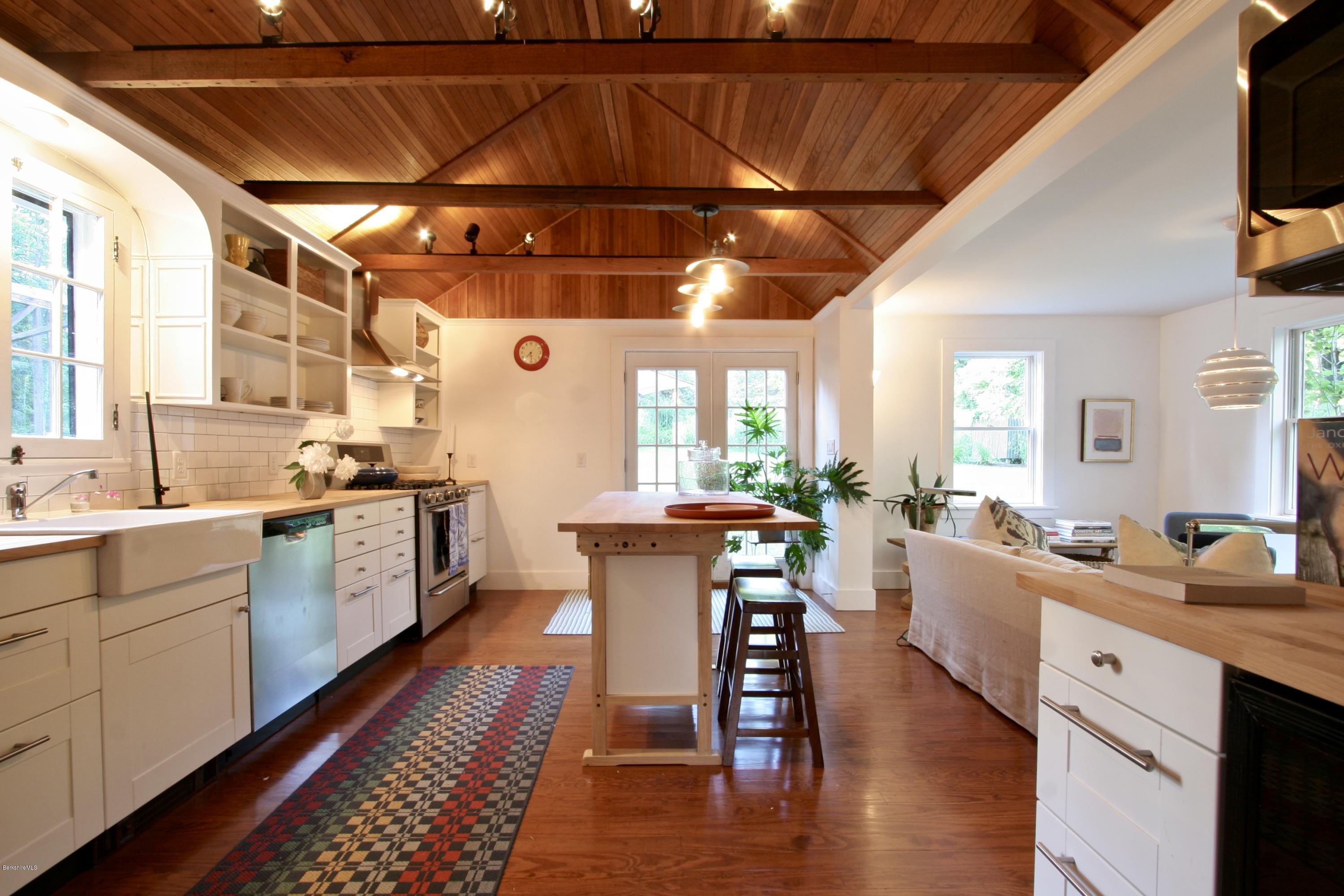 8 Averic Road Stockbridge, MA 01266 - Photo 7 of 30 fullsizeoutput_6c91