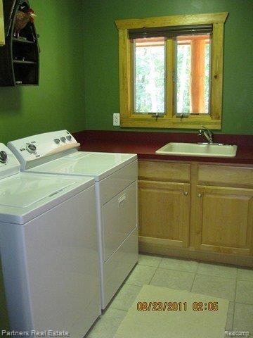 5246 King Road Howell, MI 48843 - Photo 5 of 24 First Floor Laundry