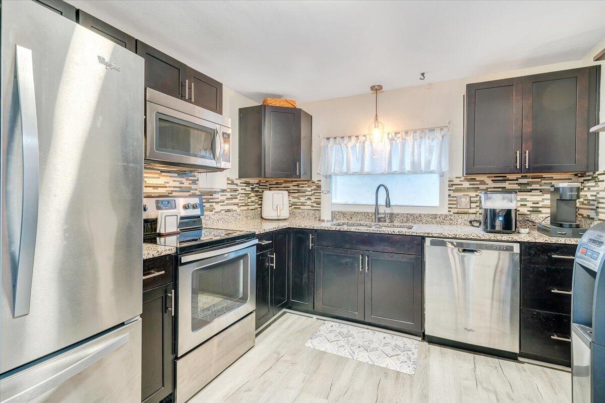 105 Barnett Road Salem, VA 24153 - Photo 13 of 44 13-MIB02619