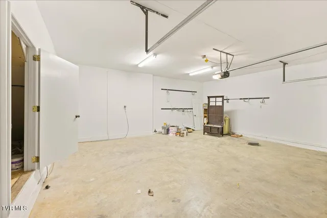 $739,900 | 264 Allison Cove Trail, Piney Flats, TN 37686