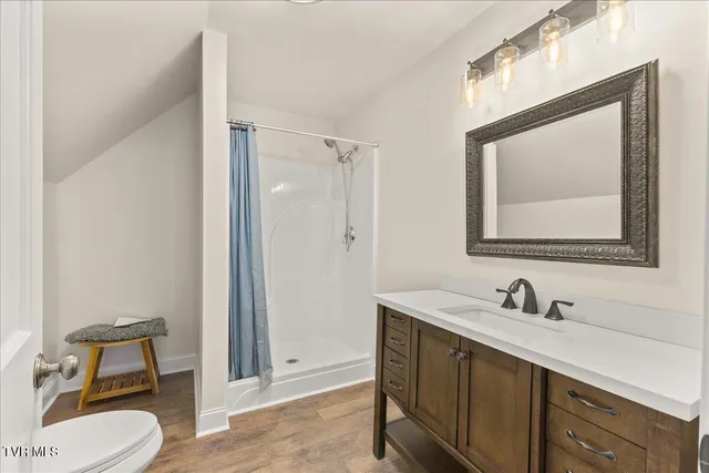 $739,900 | 264 Allison Cove Trail, Piney Flats, TN 37686