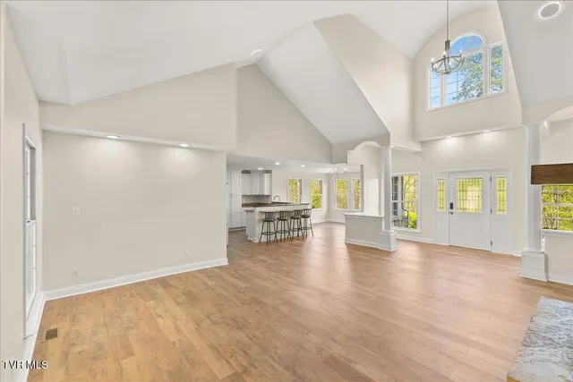 $739,900 | 264 Allison Cove Trail, Piney Flats, TN 37686