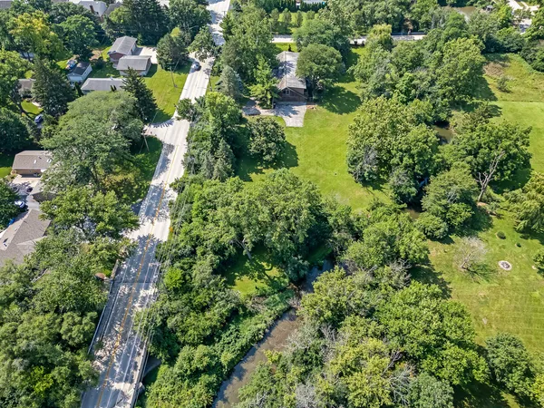 $1,199,000 | 8080 Wolf Road, Burr Ridge, IL 60527