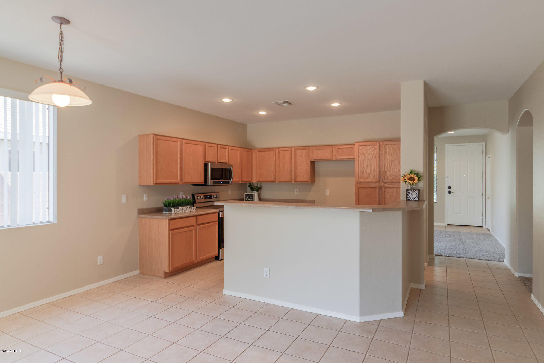 4170 South Splendor Place Gilbert, AZ 85297 - Photo 15 of 47 008-4170SSplendorCt-Gilbert-AZ-85297-sma
