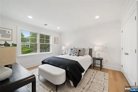 $2,999,000 | 40 Greenview Way, Montclair, NJ 07043