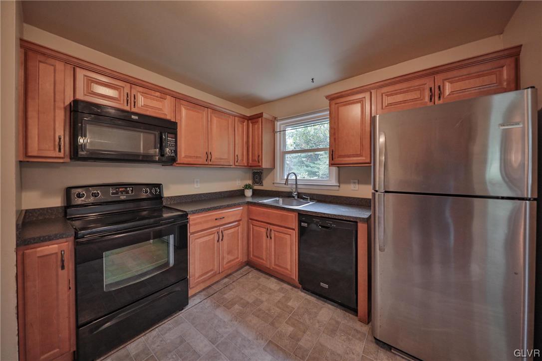 1409 Exeter Road Allentown, PA 18103 - Photo 11 of 41 Gallery Image 11