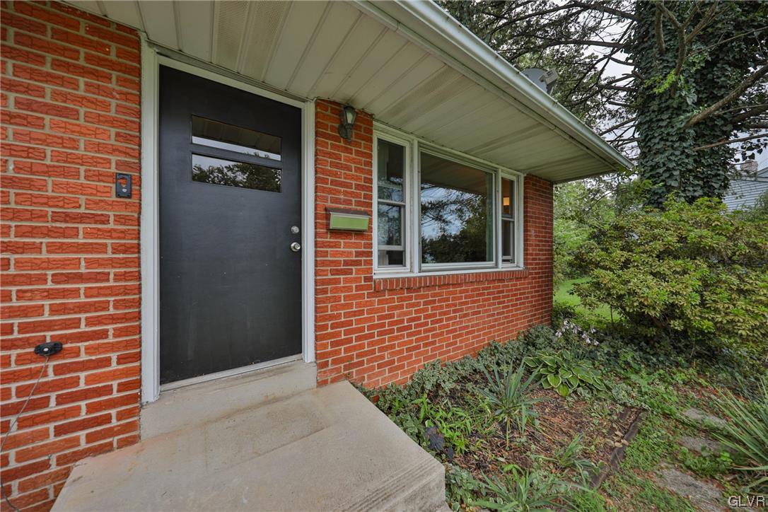 1409 Exeter Road Allentown, PA 18103 - Photo 2 of 41 Gallery Image 2