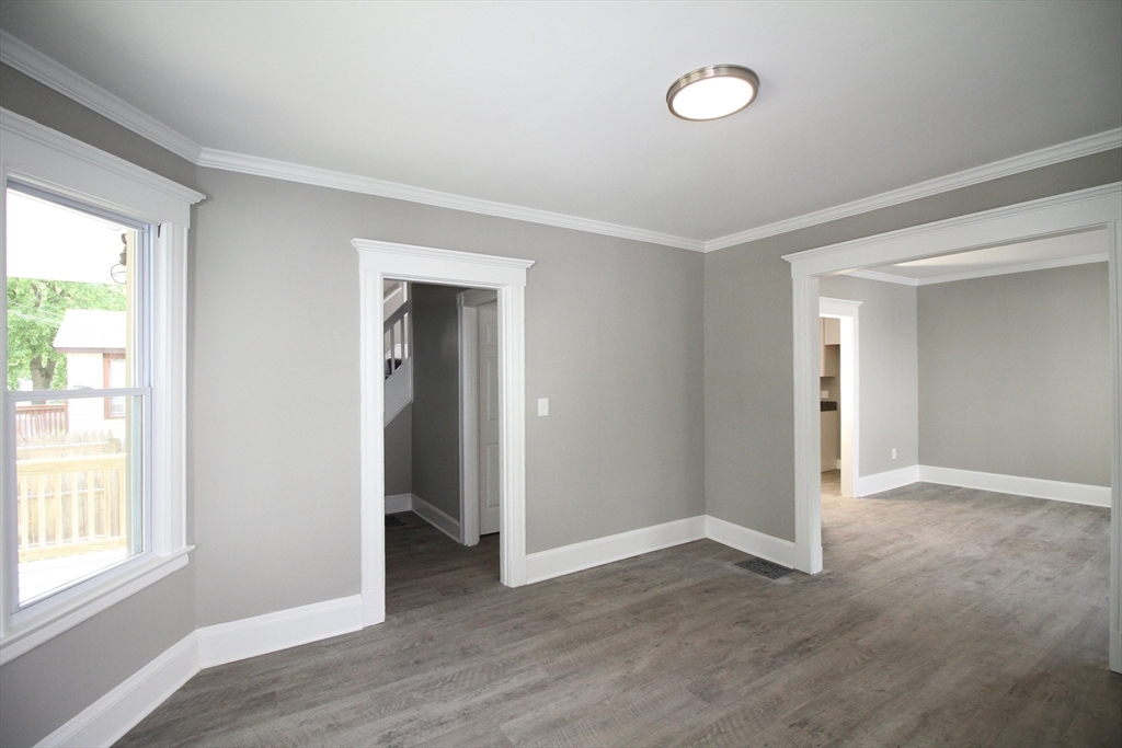 24 Fairmount Street Springfield, MA 01108 - Photo 3 of 7