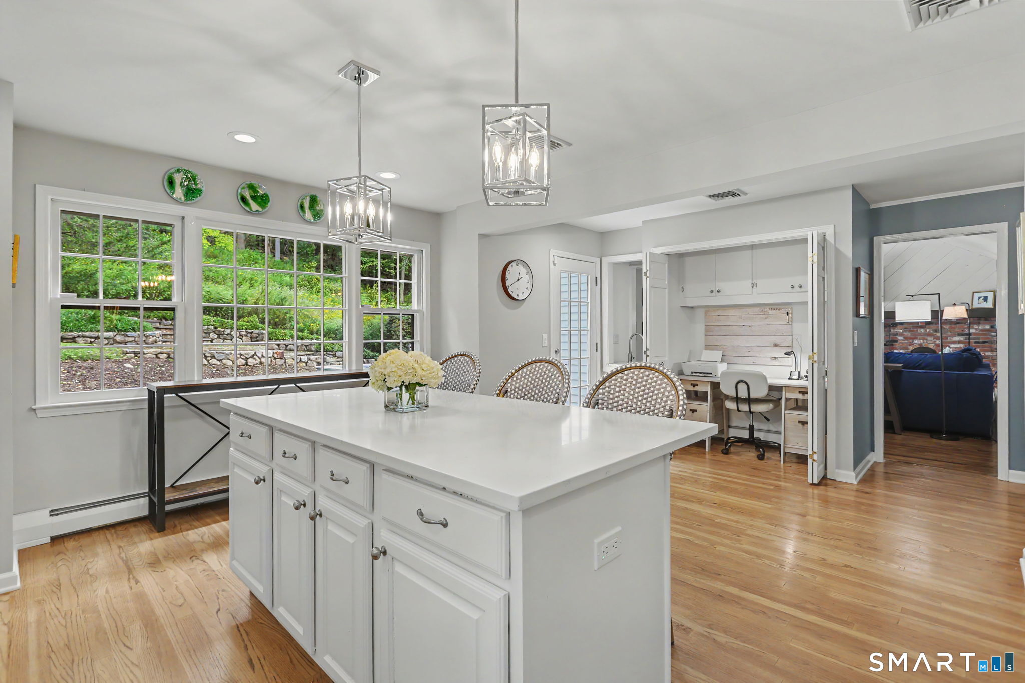 241 Hemlock Hills Road South Fairfield, CT 06824 - Photo 12 of 31 Gallery Image 12