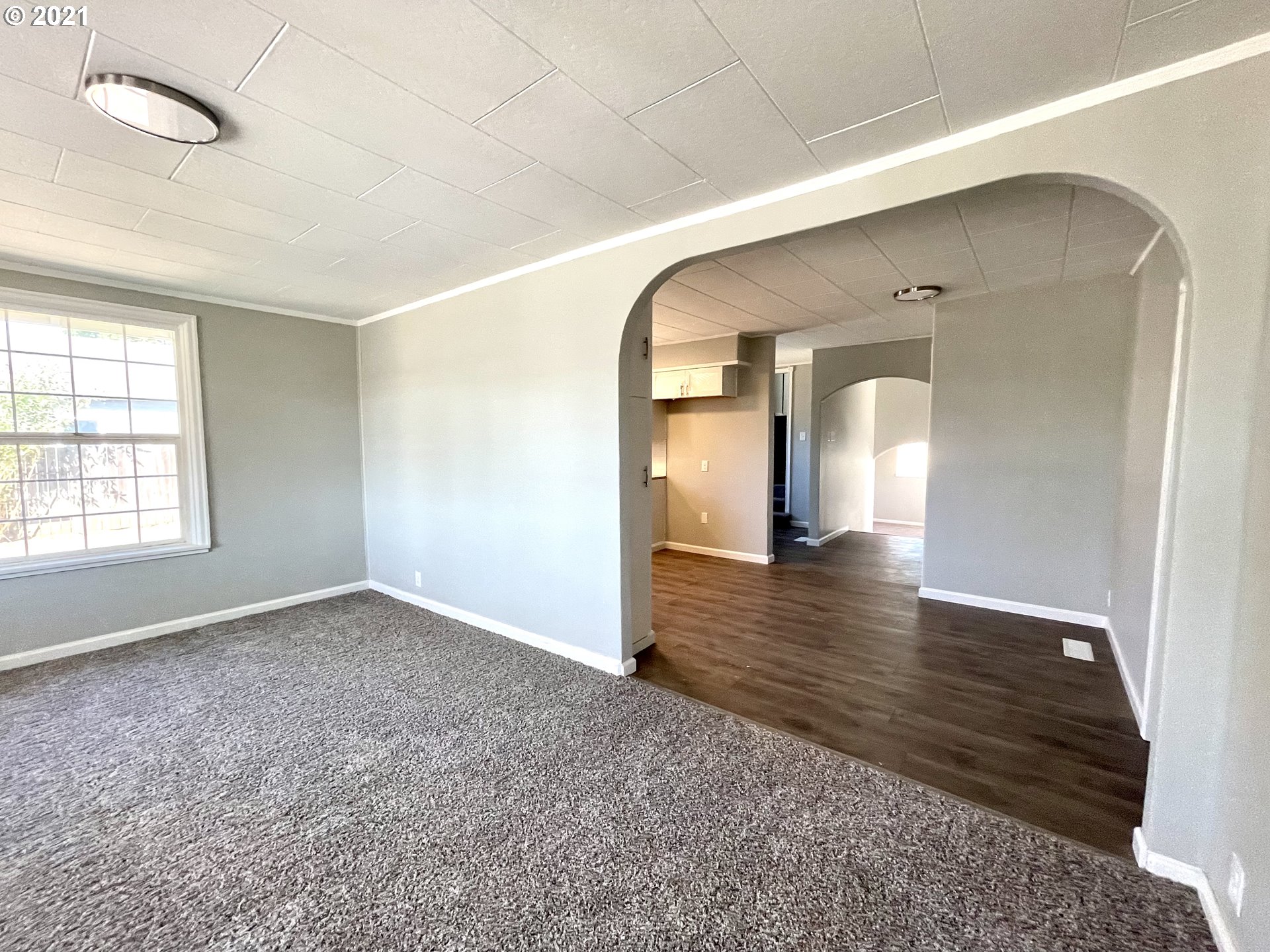 1835 Southeast 8th Avenue Camas, WA 98607 - Photo 4 of 25 Gallery Image 4