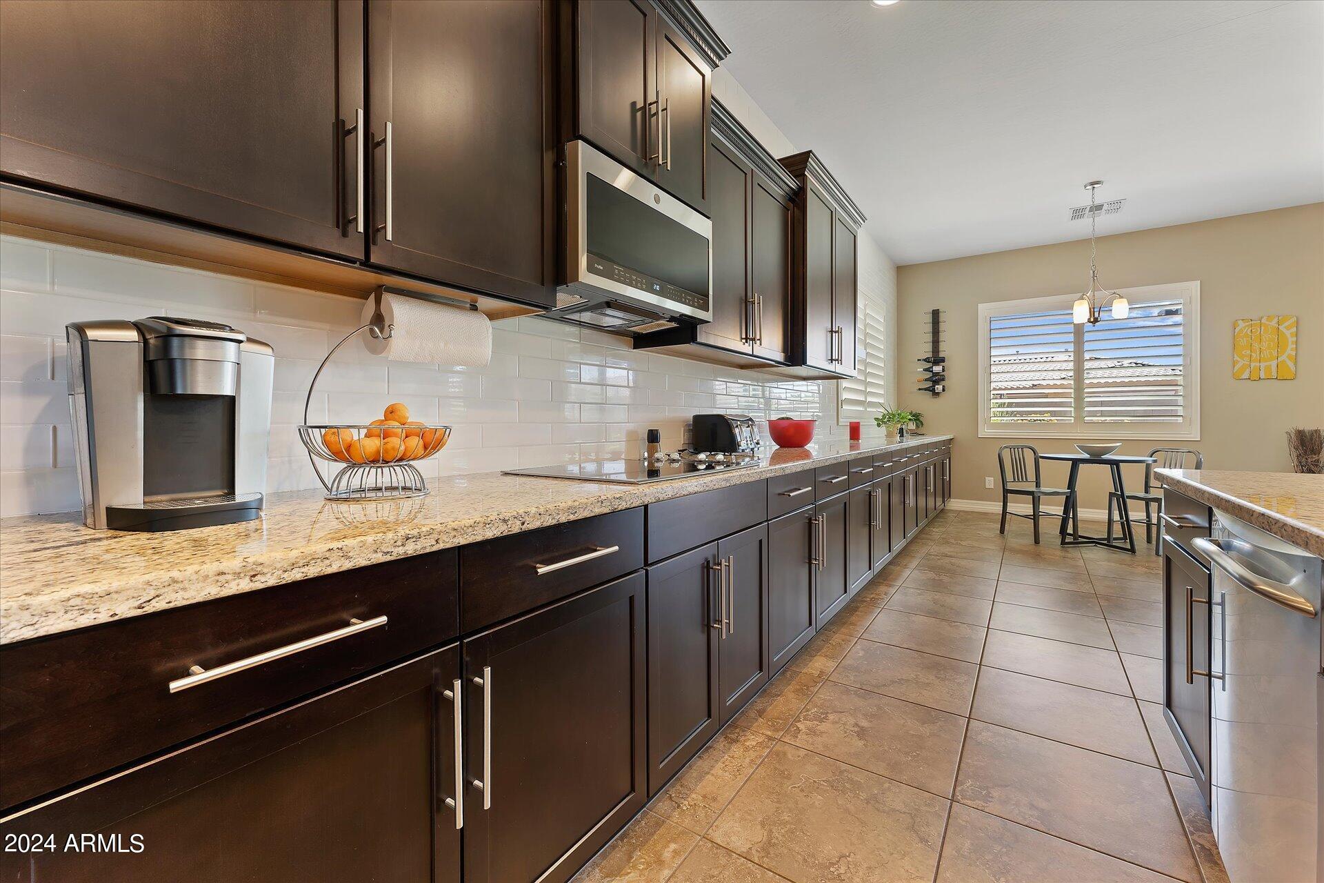15741 West Harvard Street Goodyear, AZ 85395 - Photo 18 of 47 19-019-kitchen