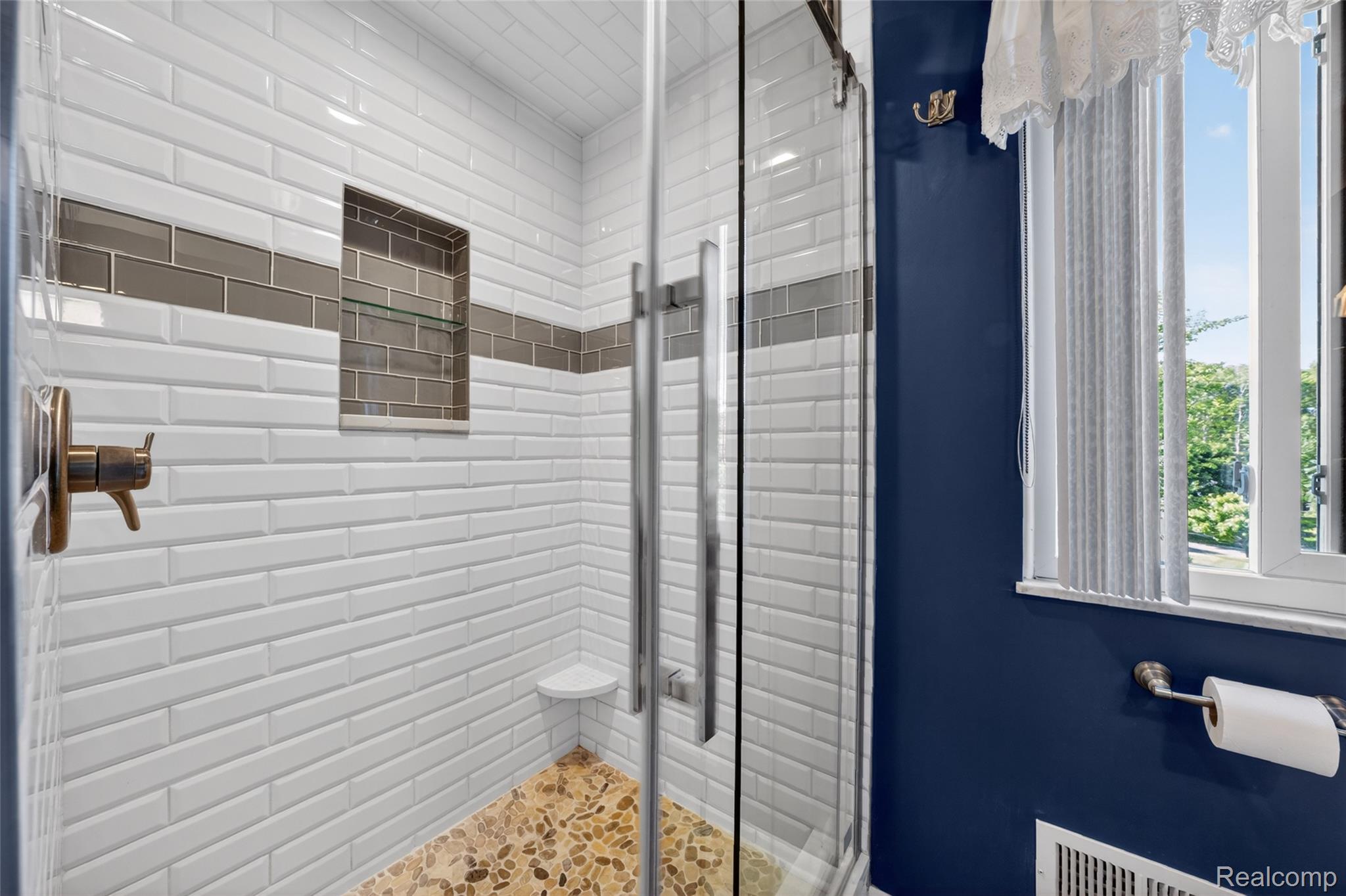 7841 Rampart Trail Waterford, MI 48327 - Photo 19 of 27 Custom tile shower in primary en suite