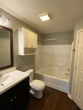 $399,900 | 3960 Cottage Drive, Tyler, TX 75701