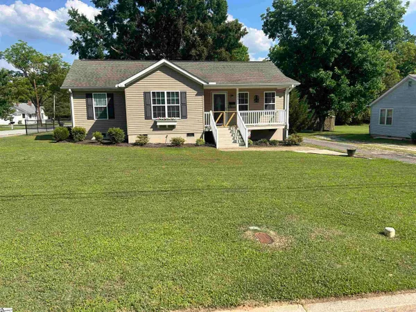 $229,900 | 306 Shands Street, Clinton, SC 29325