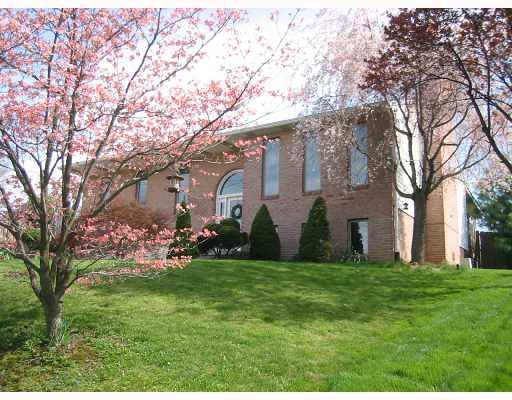 Exterior Front. This exciting split entry has the room sizes and features that you wouldn t expect at this price point.  Come on in...