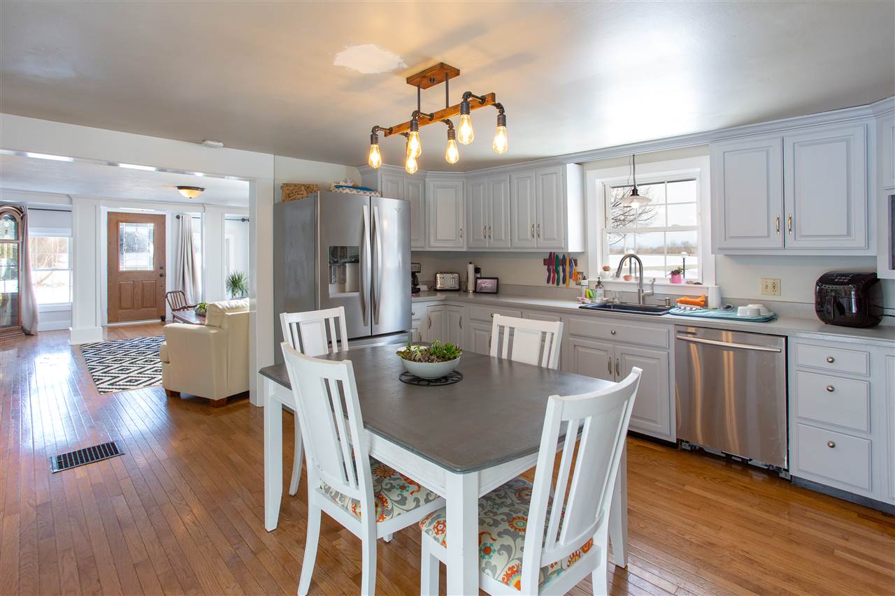 1399 Sand Road Ferrisburgh, VT 05456 - Photo 4 of 24