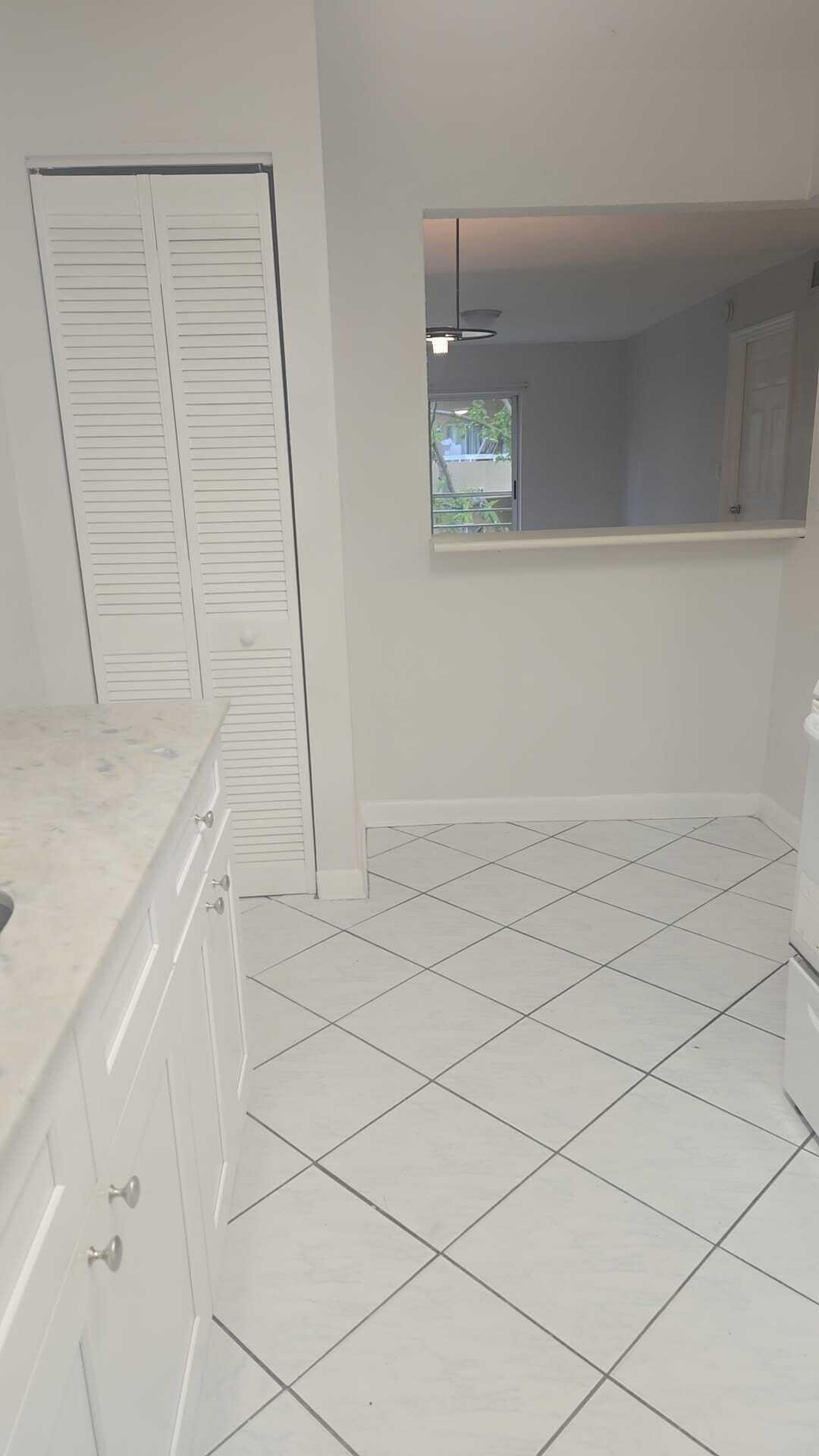 4111 Stirling Road, Unit 406 Fort Lauderdale, FL 33314 - Photo 9 of 26 4111OAKS40618