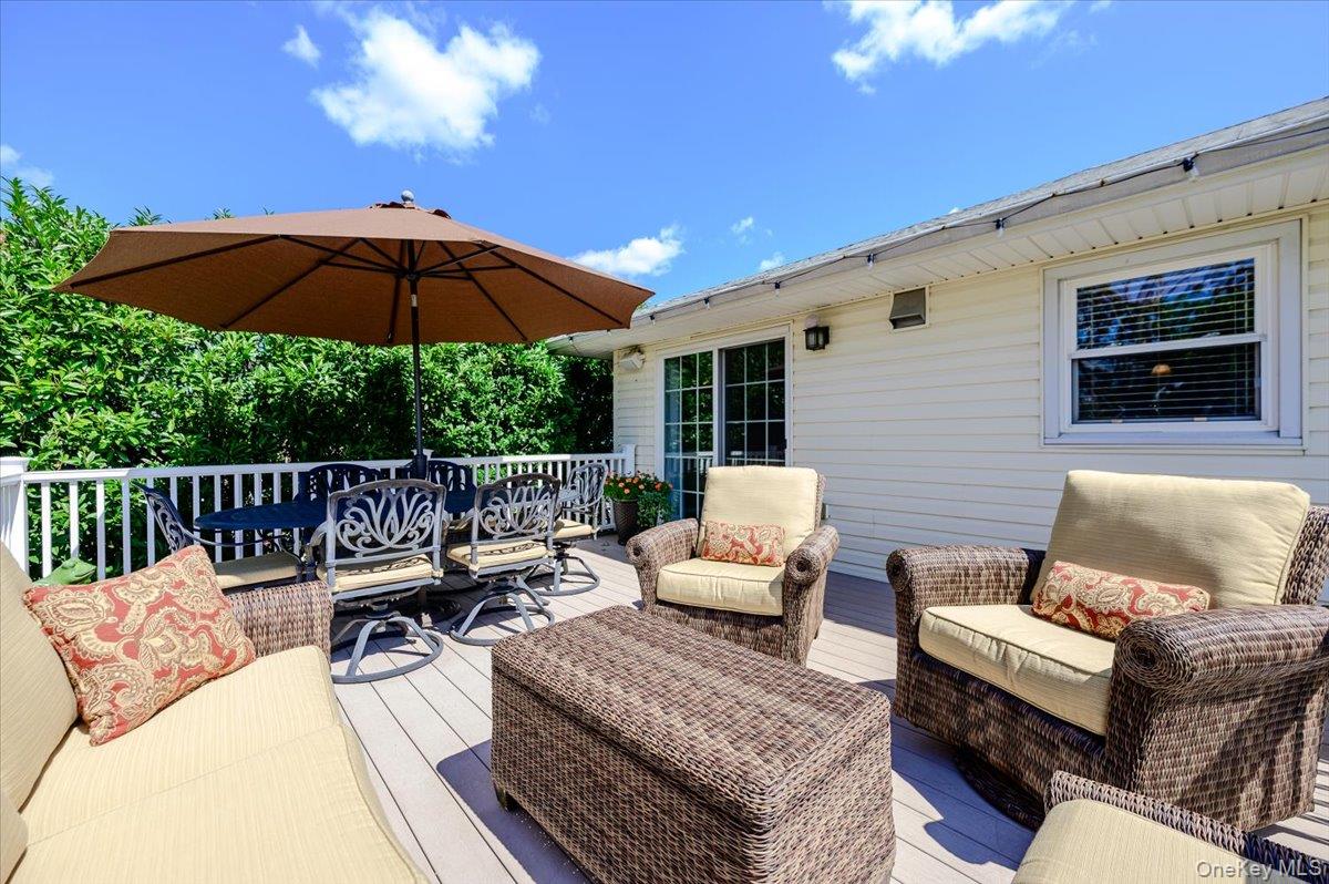 784 Newbridge Road Bellmore, NY 11710 - Photo 19 of 27 Gallery Image 19