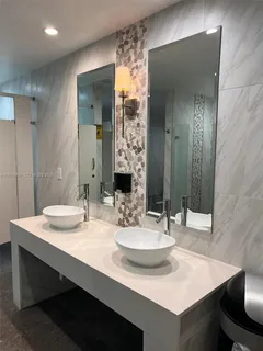 $338,000 | Parker Dorado, Hallandale Beach, FL 33009