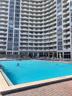 $338,000 | Parker Dorado, Hallandale Beach, FL 33009