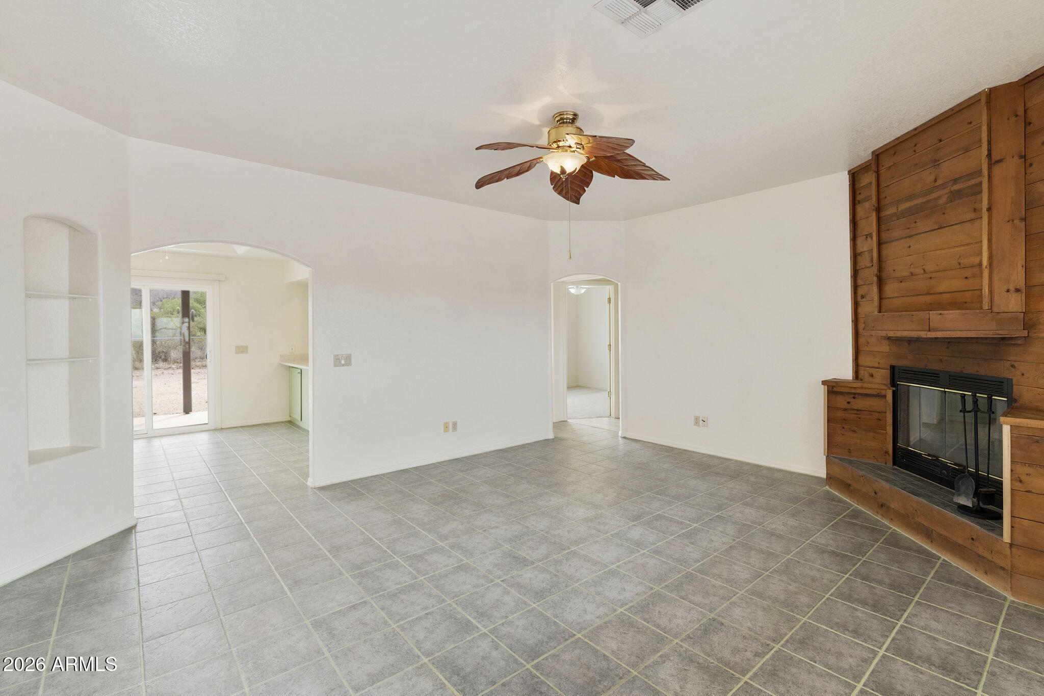 1775 North Mountain View Road Apache Junction, AZ 85119 - Photo 16 of 36 MV LR E