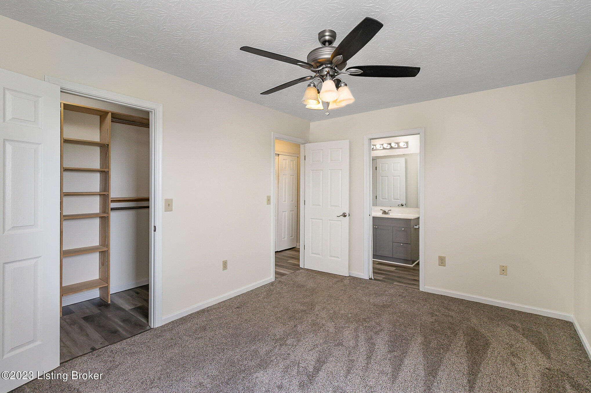 174 Tando Way Covington, KY 41017 - Photo 17 of 25 017_174_tando_way36-edit