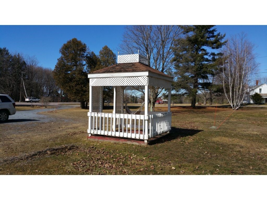 16 Dakin Road Ferrisburgh, VT 05456 - Photo 3 of 27