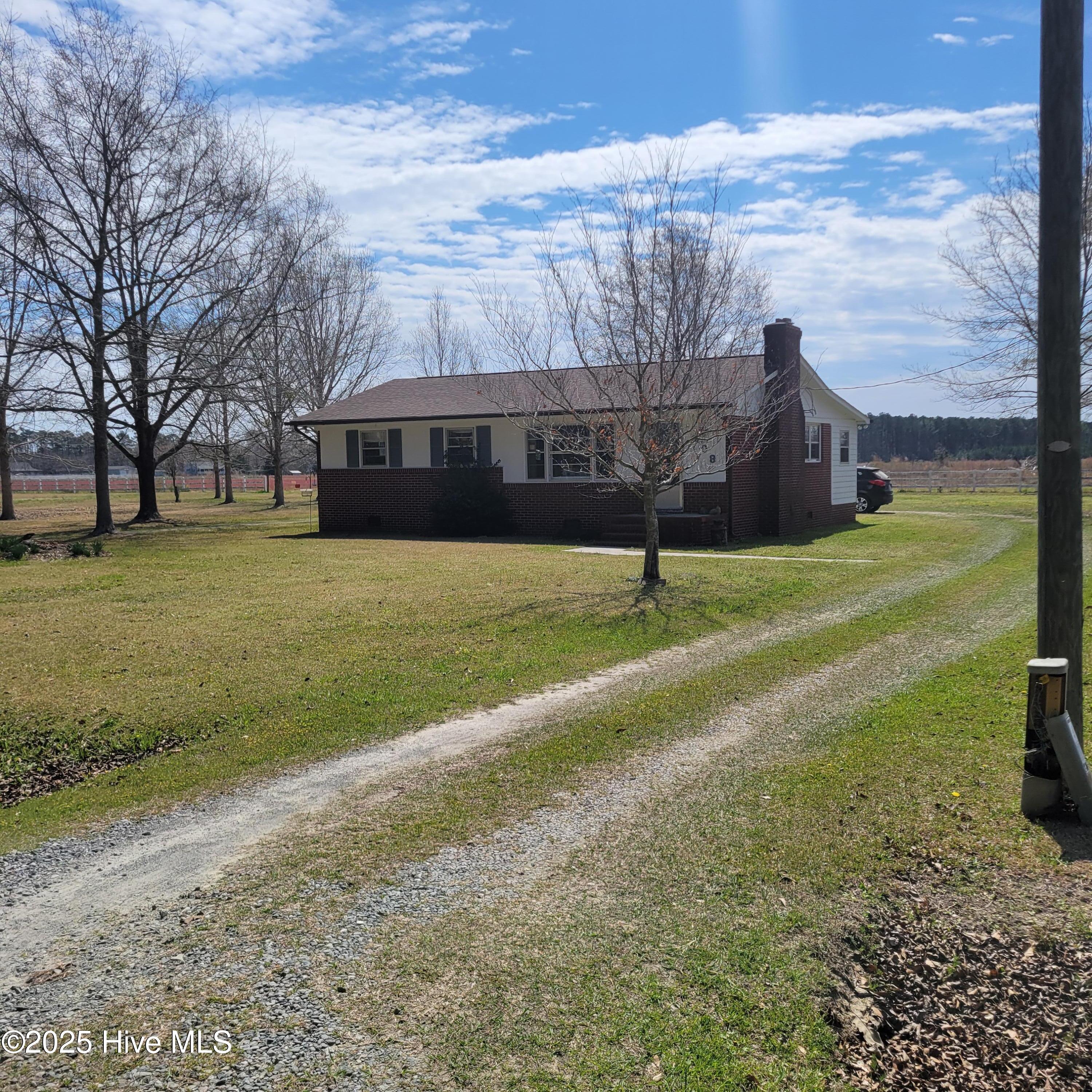 608 Harrell Road Burgaw, NC 28425 - Photo 2 of 18 20250328_115135