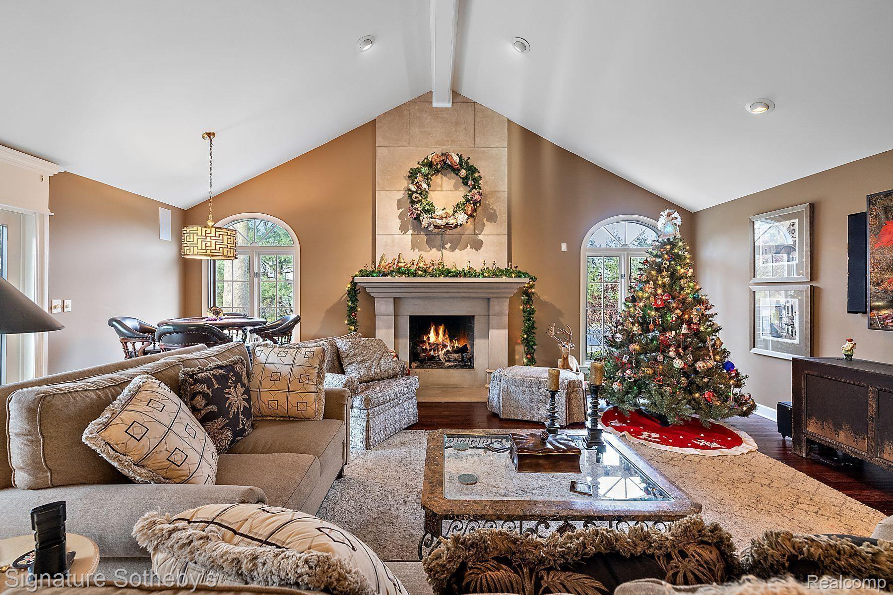 340 Keswick Road Bloomfield Hills, MI 48304 - Photo 4 of 58 Gallery Image 4