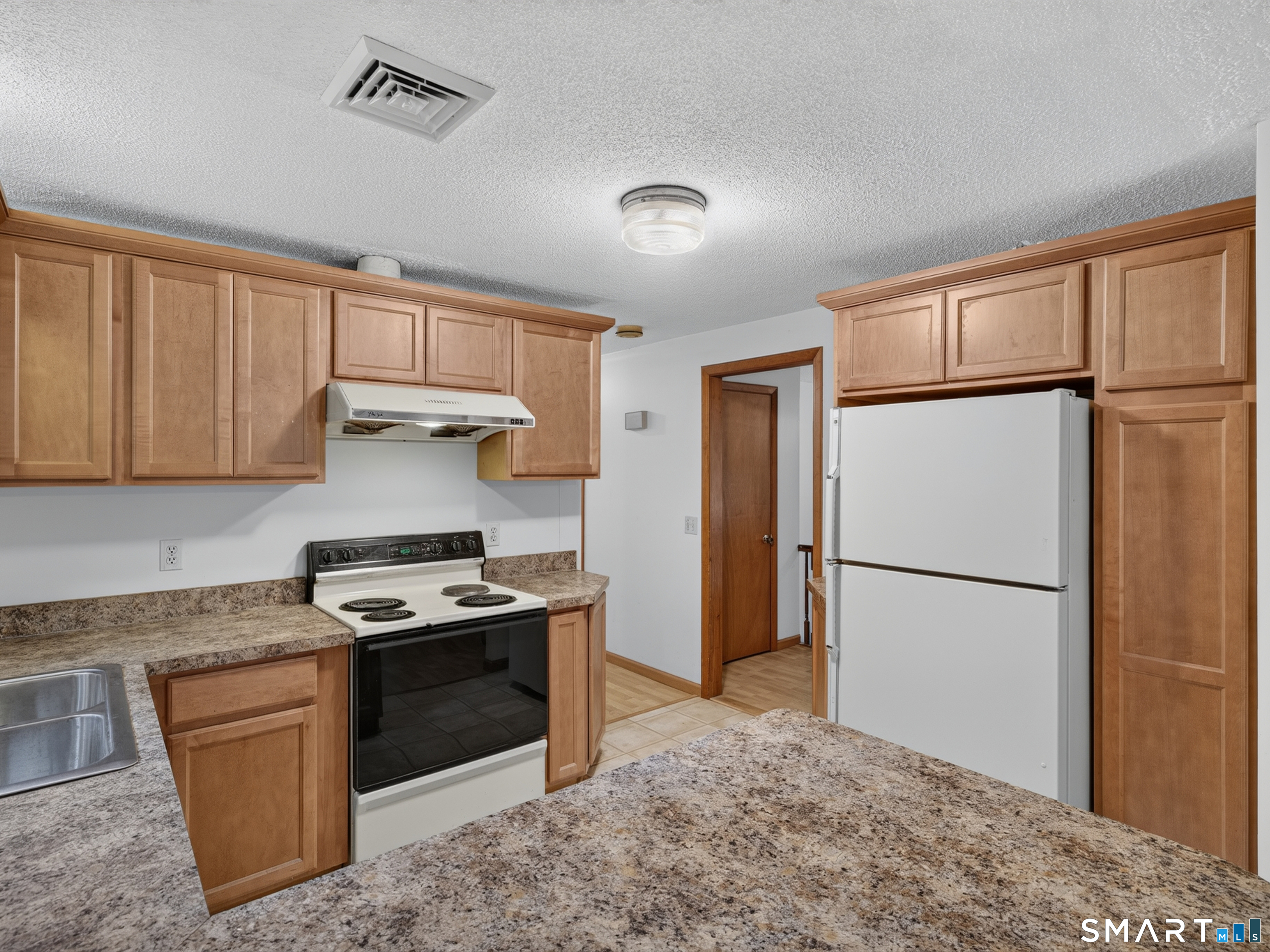 198 Spicer Hill Road Ledyard, CT 06339 - Photo 11 of 24