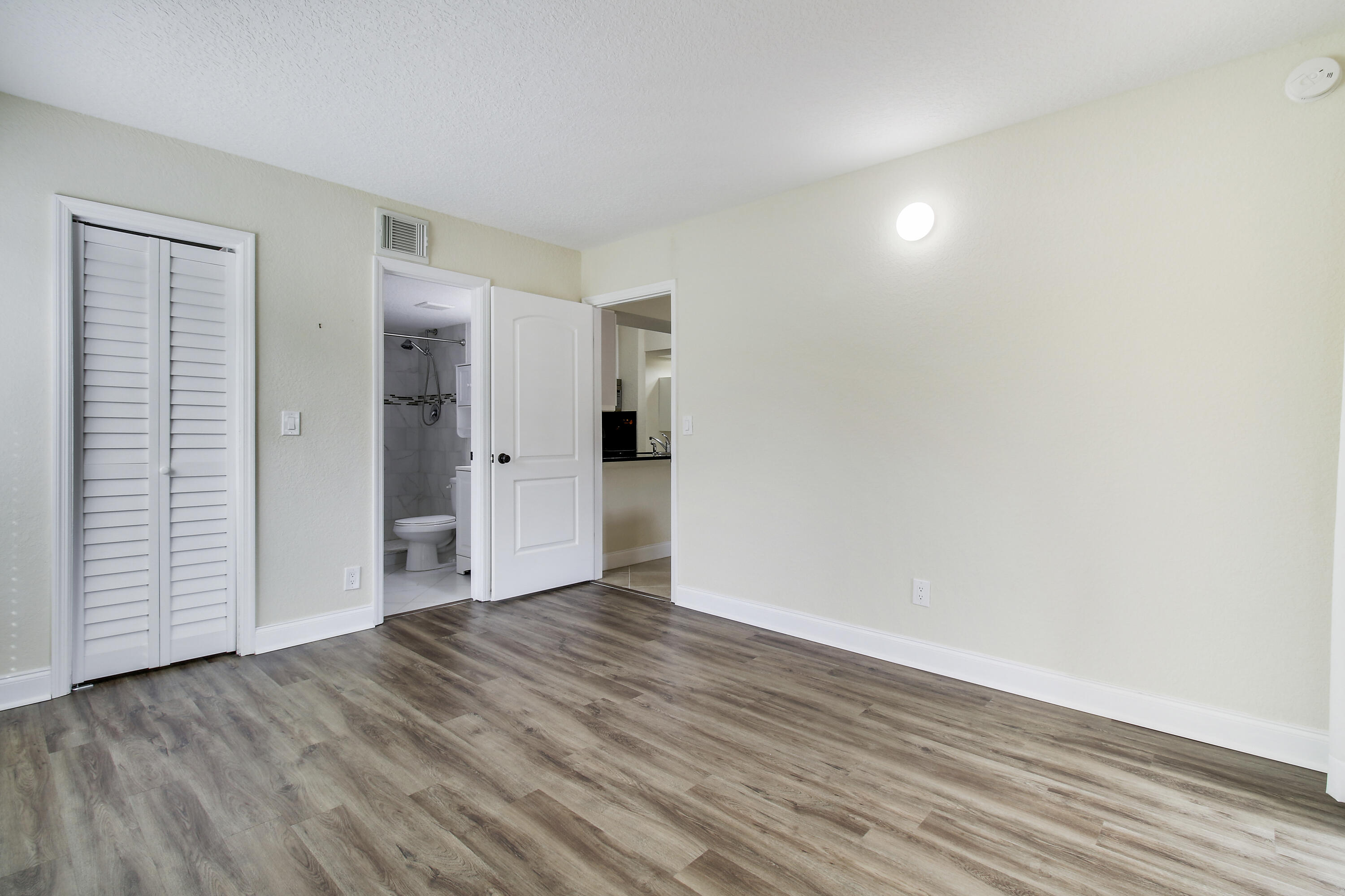 6285 Chasewood Drive, Unit A Jupiter, FL 33458 - Photo 17 of 29 House-14