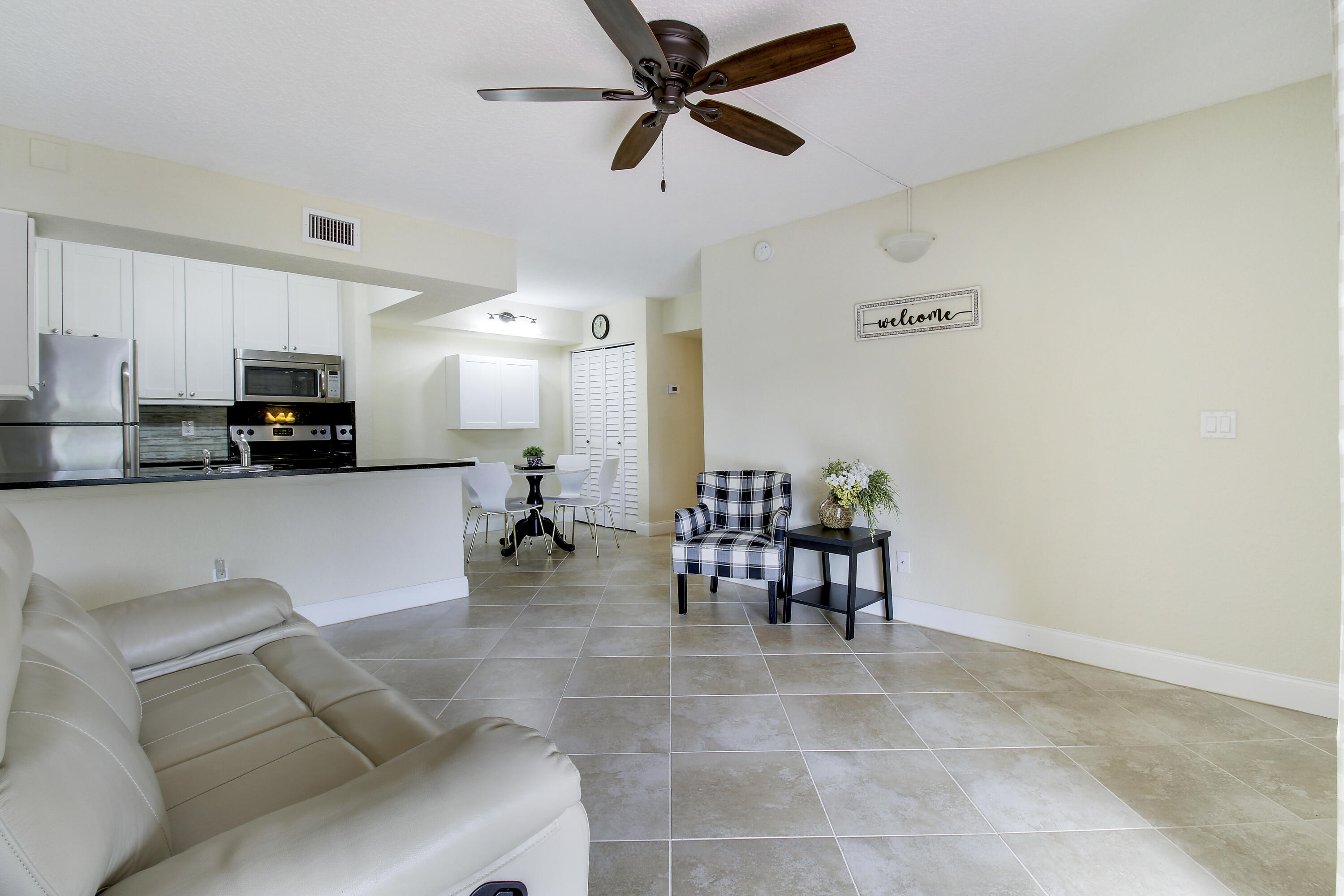 6285 Chasewood Drive, Unit A Jupiter, FL 33458 - Photo 5 of 29 House-2