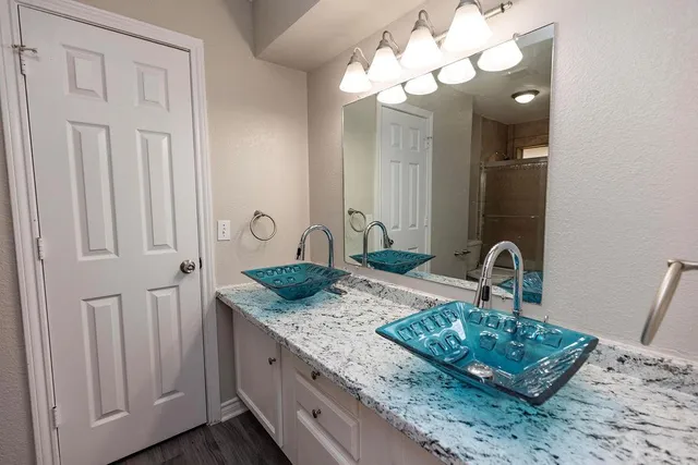 $450,000 | 2425 Coleshire Drive, Plano, TX 75075