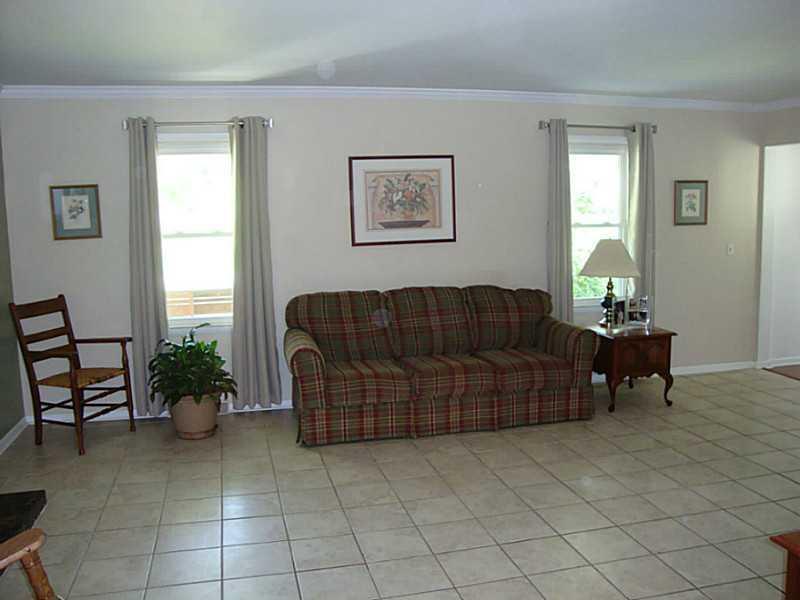 111 Stanford Place Springfield, OH 45503 - Photo 3 of 20