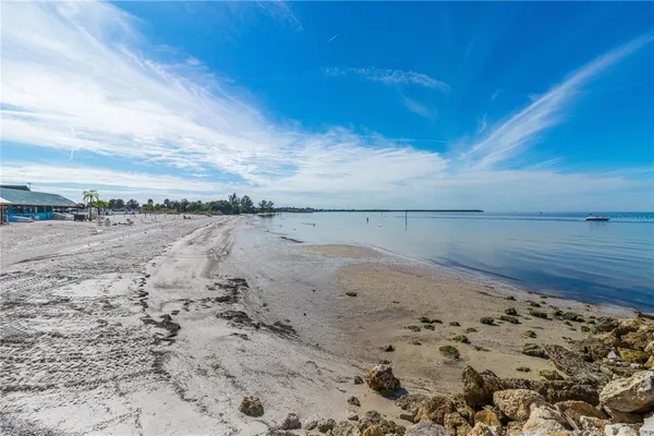 $2,500 | 3255 Mangrove Point Drive, Ruskin, FL 33570