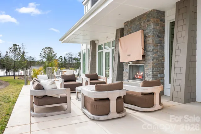 $815,000 | 4326 Morning Mist Drive, Sherrills Ford, NC 28673