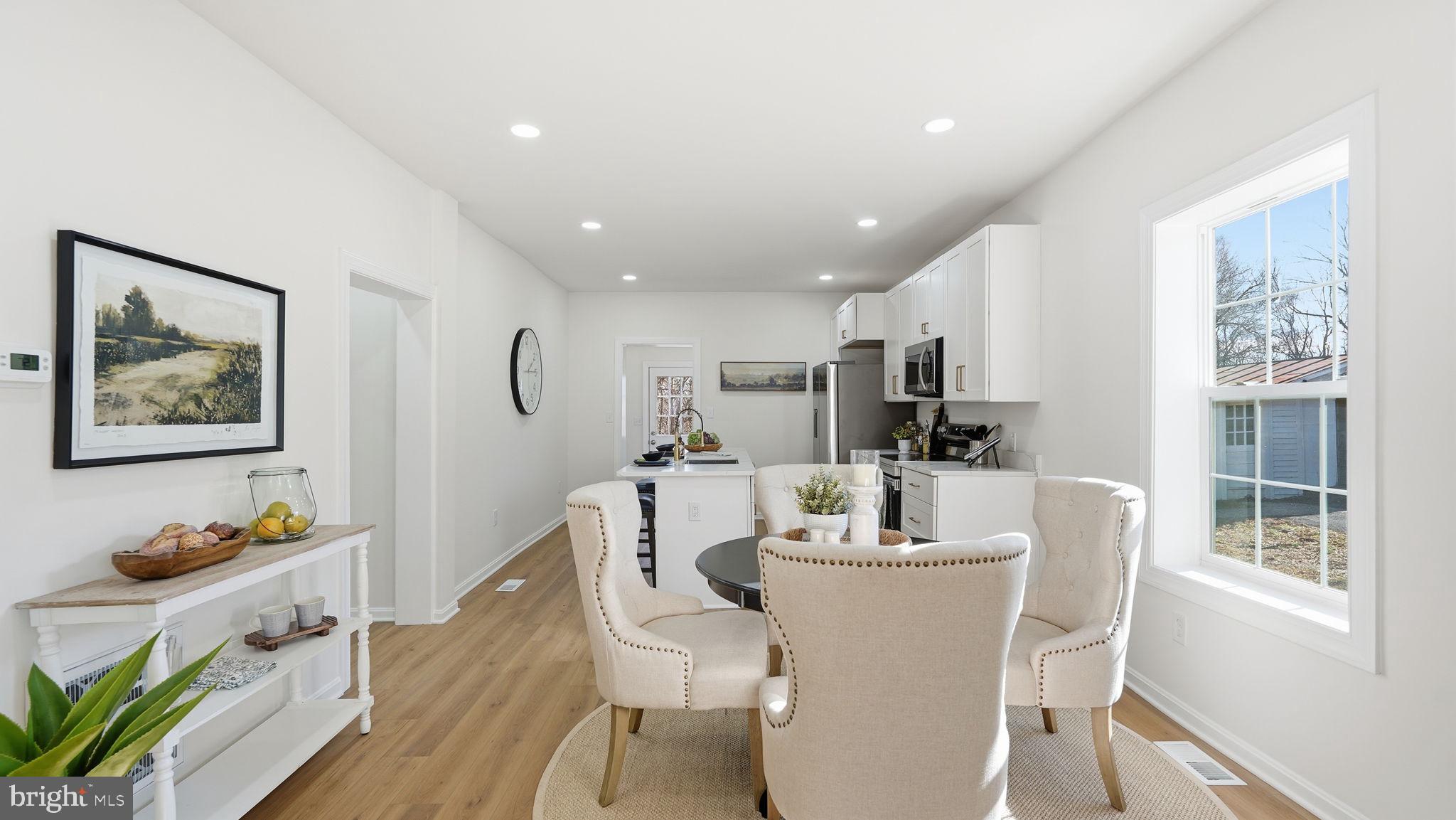 12219 River Road Remington, VA 22734 - Photo 10 of 31 a dining room with furniture and window