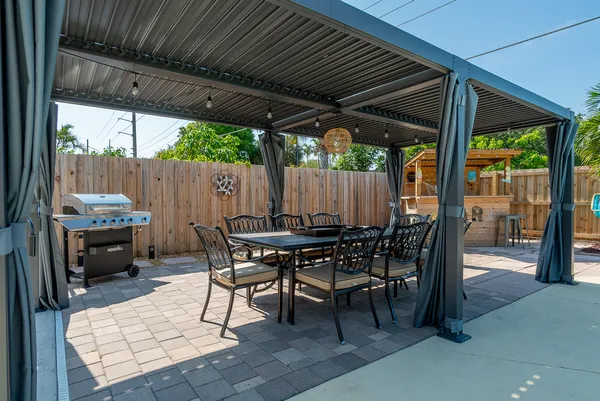 $595,000 | 1416 West Hardee Street, Lantana, FL 33462