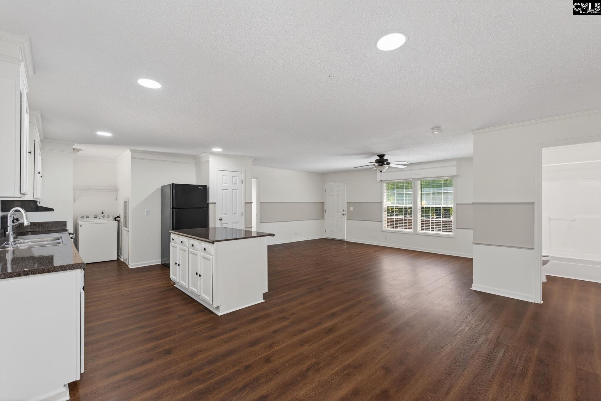 212 Cricket Road Swansea, SC 29160 - Photo 13 of 43