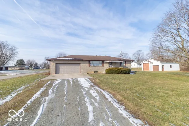 $235,000 | 3239 Highway 103, New Castle, IN 47362