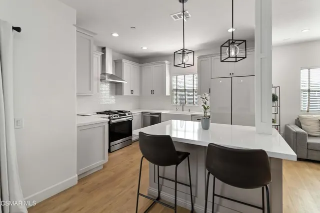 $720,000 | 212 Via Antonio, Newbury Park, CA 91320