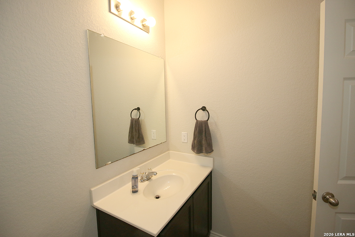 2446 Keyhole View Converse, TX 78109 - Photo 19 of 30