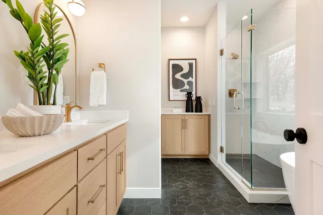 $928,230 | 6280 134th Street North, Hugo, MN 55038