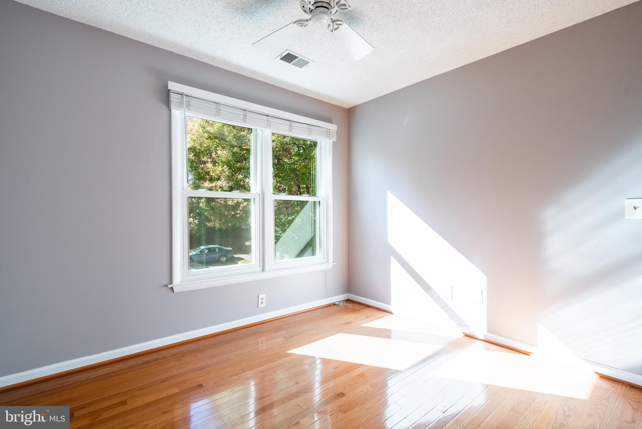 1405 Newport Spring Court Reston, VA 20194 - Photo 35 of 53 Gallery Image 35