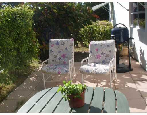 2570 Banyan Road, Unit 1 Boca Raton, FL 33432 - Photo 6 of 14 Patio/Deck