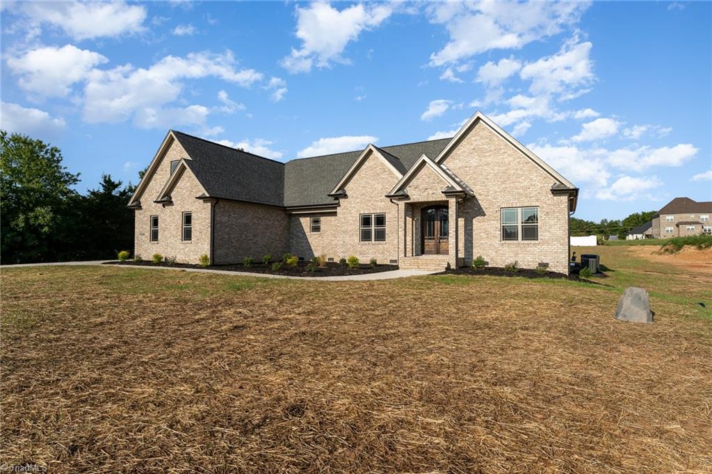 5520 Palermo Trail Oak Ridge, NC 27310 - Photo 3 of 37