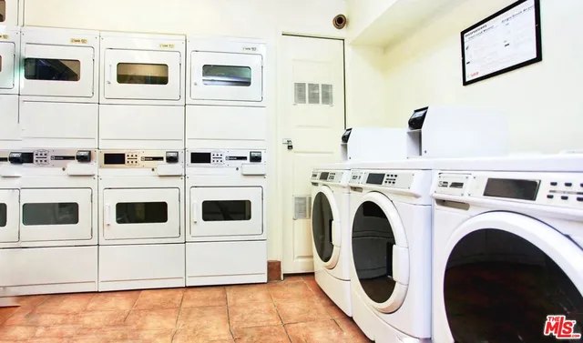 $350,000 | 345 South Alexandria Avenue, Unit 307, Los Angeles, CA 90020