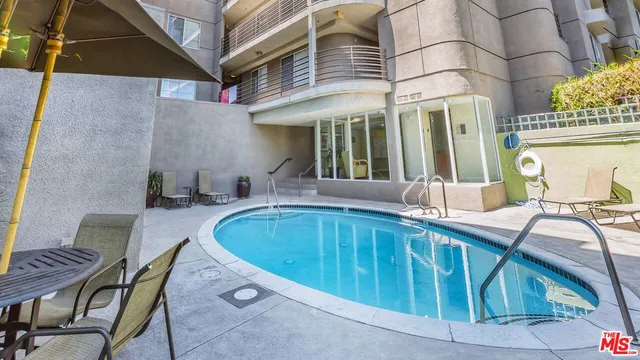 $350,000 | 345 South Alexandria Avenue, Unit 307, Los Angeles, CA 90020
